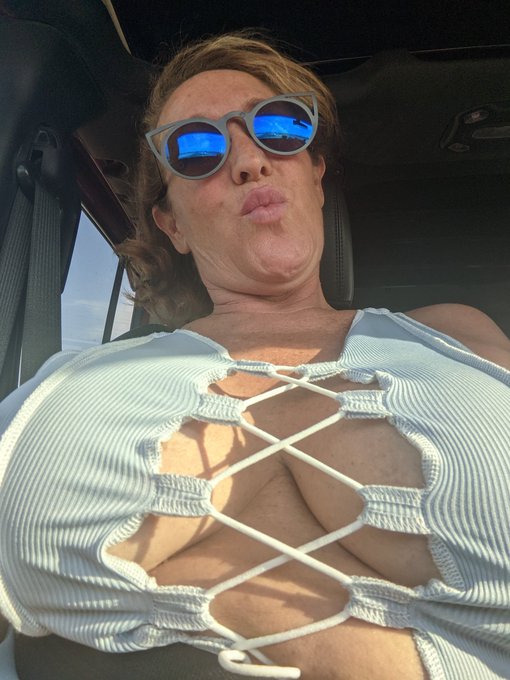 Wrangled titties #boobs #cleavage4days #becauseboobs https://t.co/rUDSl51qjz<a href="/tag/boobs"class="tags">#boobs</a><a href="/tag/cleavage4days"class="tags">#cleavage4days</a><a href="/tag/becauseboobs"class="tags">#becauseboobs</a>