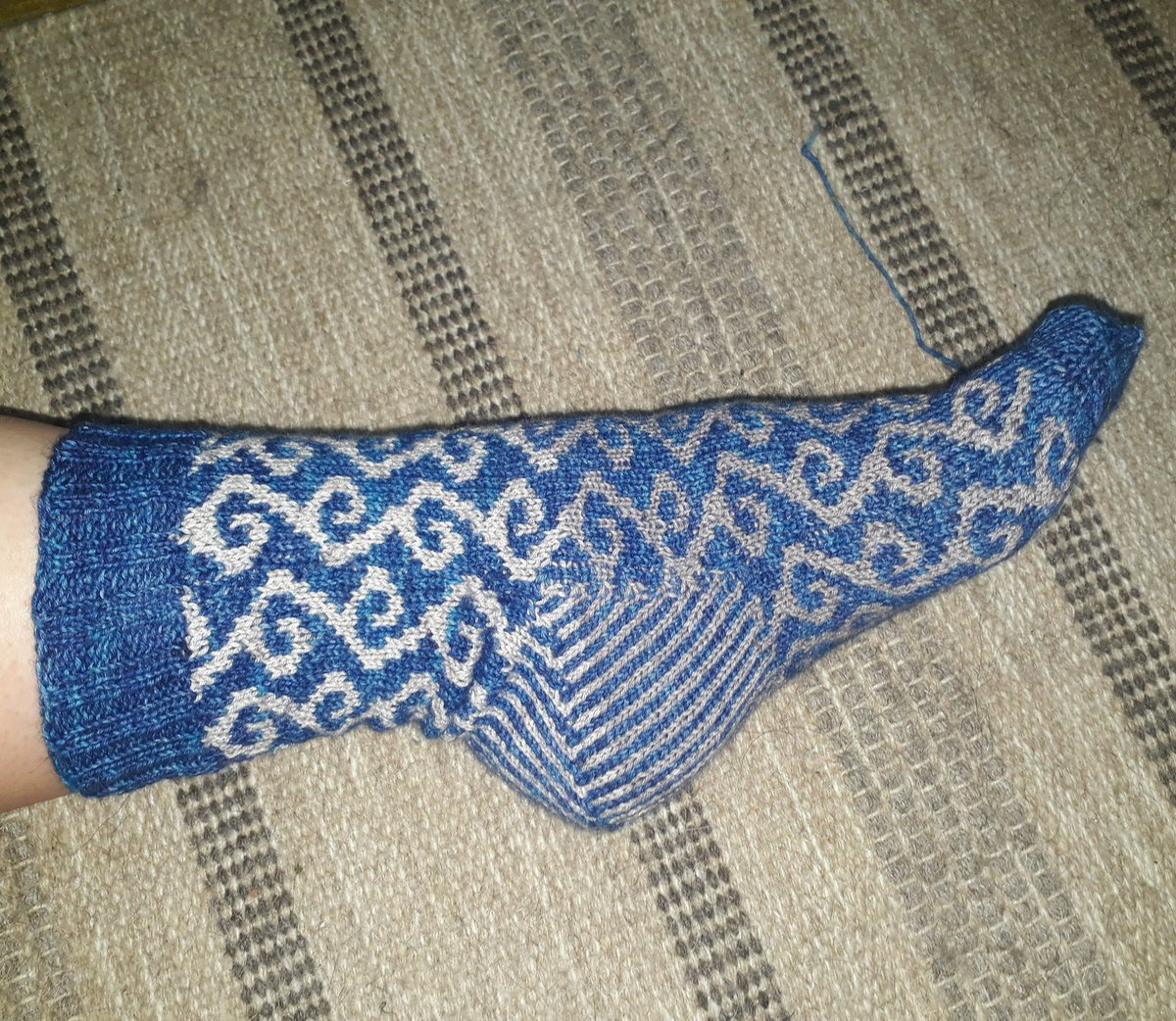 Freyalyn's tweet photo. Knitting a sock like this takes the mind off lots of other things. Second one cast-on in the morning. #BlueStockingClub #knitting #sockknitting #colourwork https://t.co/lPSEQVWiRK