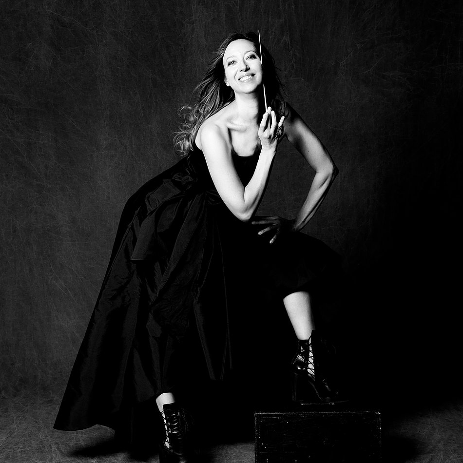 OrchCanada's tweet photo. 🎉Congratulations to @SymphonyNB on their recent appointment of @missmleonard to Music Director! 

📖Read all about Mélanie and the selection process in their blogpost: https://t.co/x6pescjQxN

#OrchestrasAtWork #Conductor

📷Sergio Veranes https://t.co/lMhc2OOel5