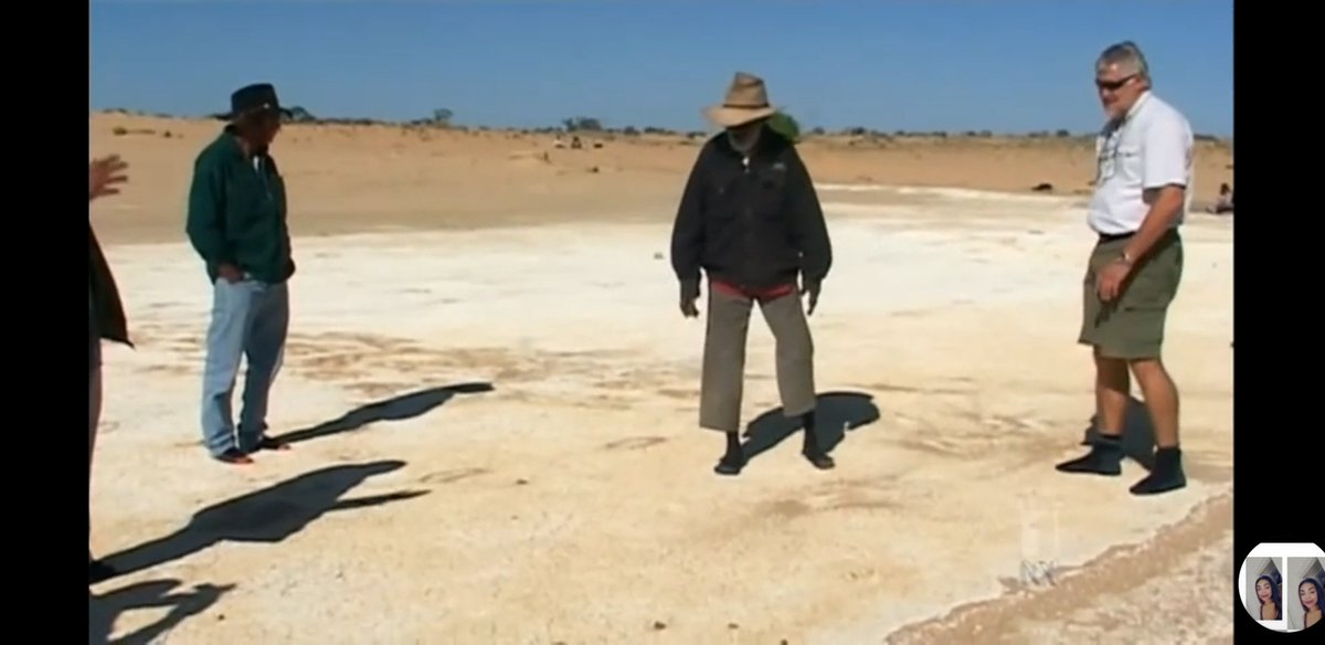 Sissy358853639's tweet photo. @edwinampreston @Josieamycashman @SenatorWong Never, we are adaptable people!
First Foot Prints 👣 in the Sand my ancestors, our elders 👇🏾 explaining tracks of men 👣 hunting a kangaroo &amp; our women 👣 &amp; children 👣 gathering. 
🦘🪃 🥰😊💗 https://t.co/4yUJYB7E7t