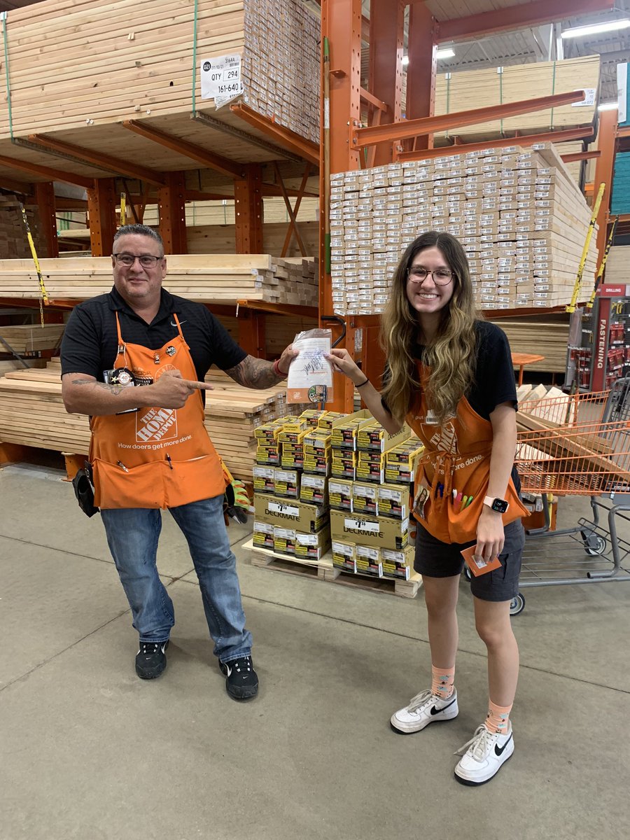 Great Job for stepping up in the time of need ! Team Work ! Go Ashleigh !@ShowMeShawnD196 @Melissa_DHRM196 <a href="/Jonatha77558504/">Jonathan Wallace</a> <a href="/DebbieConley196/">Debbie Conley</a> <a href="/LisaBjerg/">Krisa</a>