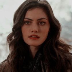 O chuj phoebe tonkin ma dzis urodziny happy bday to her 