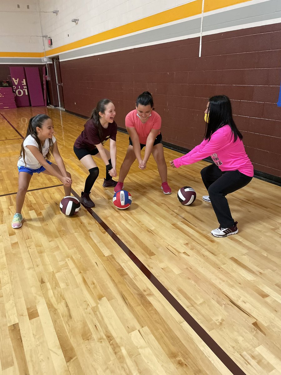 LFHSGirlsVBALL's tweet photo. Day 1 of Falcon Volleyball Camp! 139 campers present today! https://t.co/qLTsMETprg