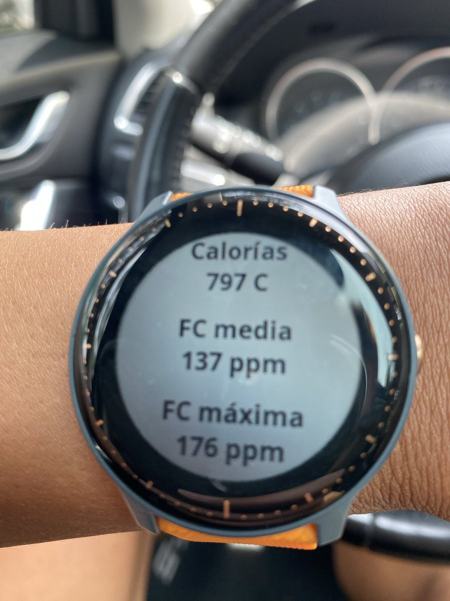 peperomero's tweet photo. El resumen de este fin de semana #tryingtobefit 😬😬🙈 https://t.co/go7dzIB8tj