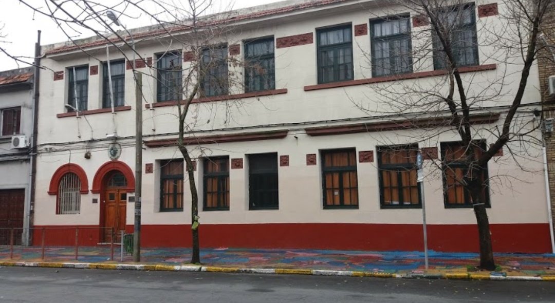 Estimado @RobertSilva1971 podremos intentar de ver el problema de la Escuela 107 Costa Rica? Nuestros niños y niñas en su vuelta a clases de plena presencialidad no tiene nada, esta semana solo lunes y martes...la brecha sigue aumentando día a día. Gracias desde ya!