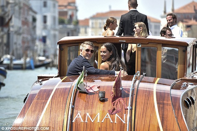 31Teambs's tweet photo. #otd 5 years ago #BastiAna civil wedding ✍👰🏽🤵🏼❣
 Happy Anniversary !! 💐@BSchweinsteiger @anaivanovic 

.
.
.
 #schweinsteiger #anaivanovic #wedding #civil #venice #italy #mrsandmr #football #tennis #wta #tb #weddinganniversary https://t.co/RzlBWN6npD