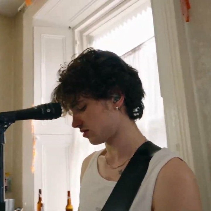 inhalerevryhour's tweet image. 