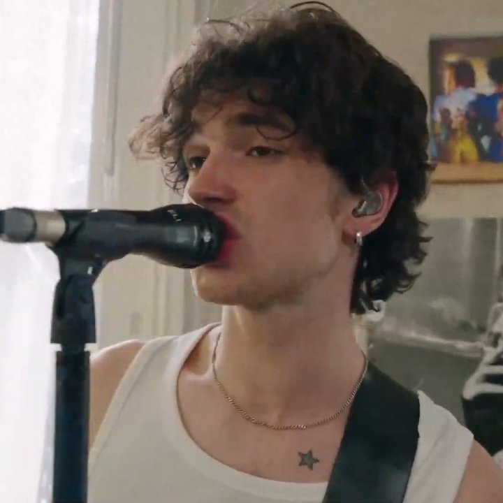 inhalerevryhour's tweet image. 