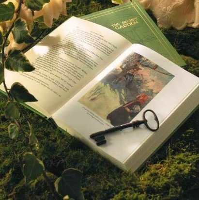 Sweet_Paison's tweet photo. > 📖 || Conheça os personagens de Predador || < https://t.co/h9uGnrv9mA