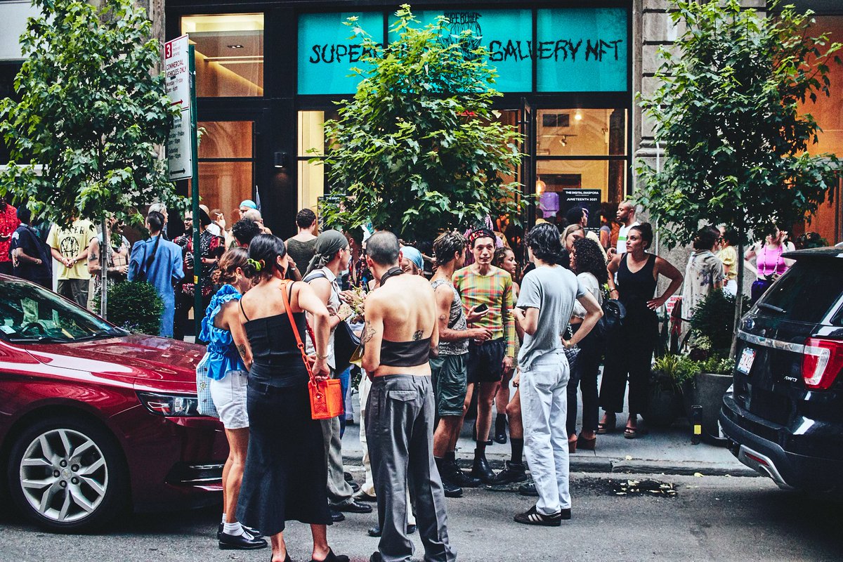 towards_utopia's tweet photo. Thank you to @SuperchiefNFT for hosting the exhibition and working with our team to make it perfect, & to #WemiMo for DJing!
+ @nycgo for donating the LINK NYC screens and allowing us to share this art with all of NYC
+ @DaimAlYad for your help with @cryptovoxels
💖💖💖💖💖 https://t.co/1HiSKmLbW8