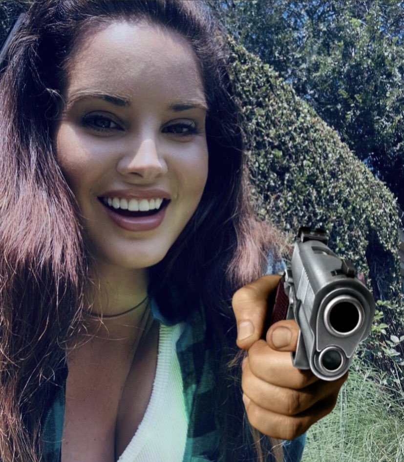 lanascherryss's tweet photo. i SAID no more candle in the fucking wind https://t.co/sAgmbR5I4J
