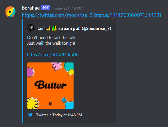 moonrise_7's tweet photo. Day 11-17: work + cb didn't leave much time, but I finally got some progress on combining both the twt and discord api for my bot. concurrency can be a pain when you aren't as experienced with the language. 

Now I get messages from my bot when I tweet 😅

#100DaysOfBTSARMYCode https://t.co/ZbFONKaXH1