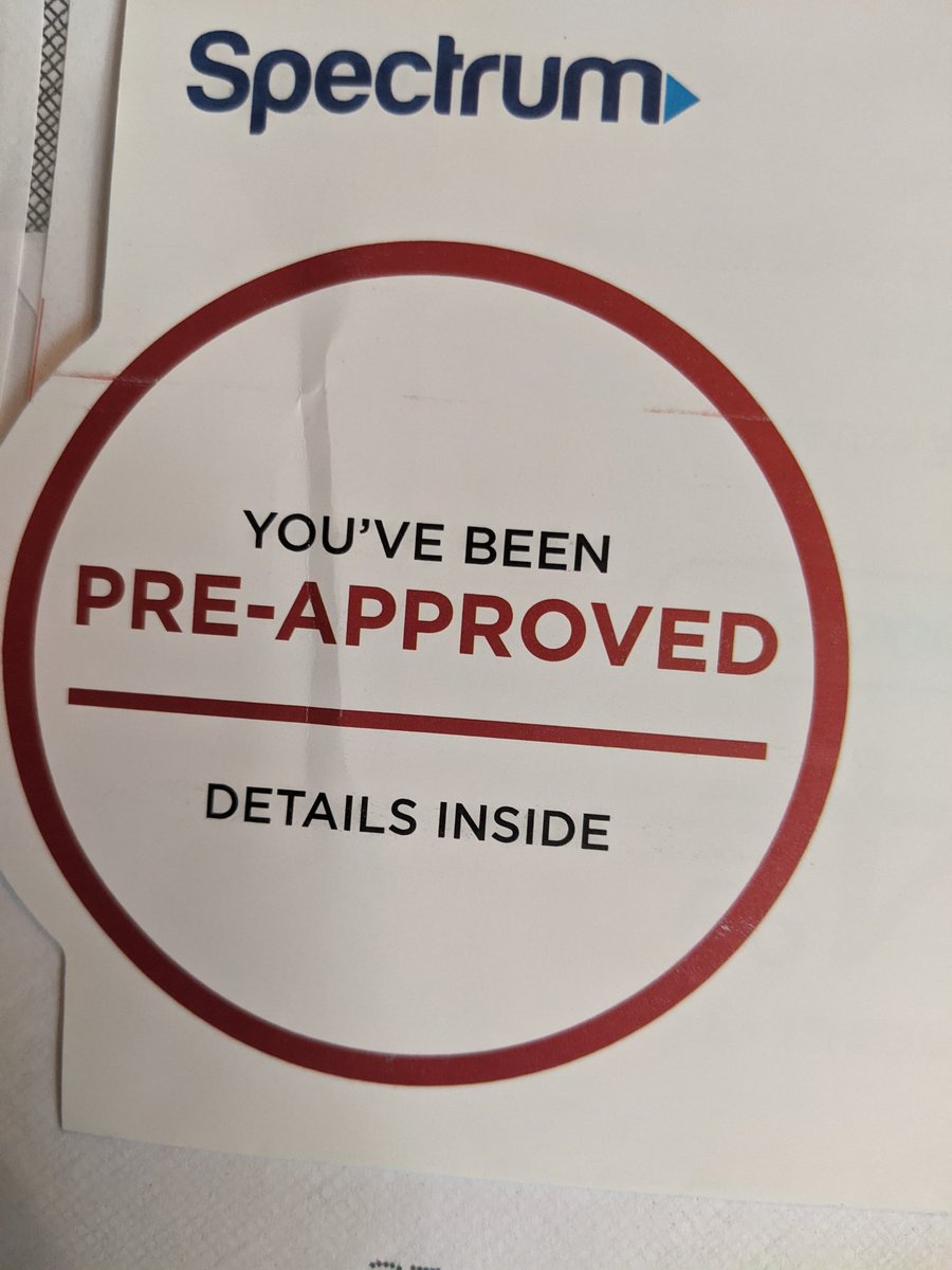 _erbee's tweet photo. You guys I got pre-approved for shitty cable LMAO stop I'm screaming 😭 https://t.co/krkmNOd6ng