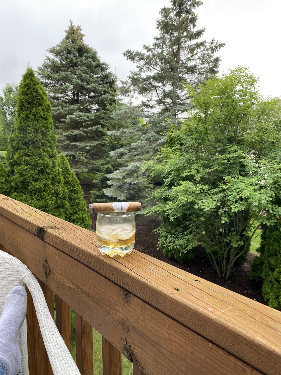 Tom_Lawless's tweet image. My current thinking spot for the next 2 nights.

Let’s see your current #ThinkingSpot

#Detroit 
#DetroitRoots 
#DetroitvsEverybody