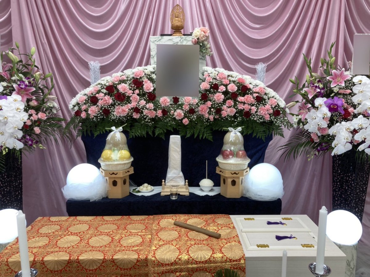 安心価格宣言！！
花家族の株式会社えにしです。事前相談・事前見積強化中！
お気軽にお問い合わせください！一都三県対応!  (link: enisi.co.jp) enisi.co.jp                                      
本日の施行風景  新宿区 落合斎場です。