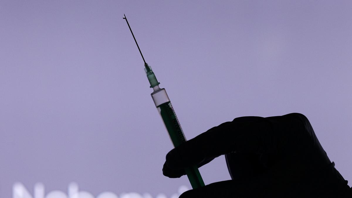 welt's tweet photo. Deutscher Ethikrat fordert eine teilweise Impfpflicht https://t.co/kzHbzvi7u9 https://t.co/0Sc6Z1yZwY