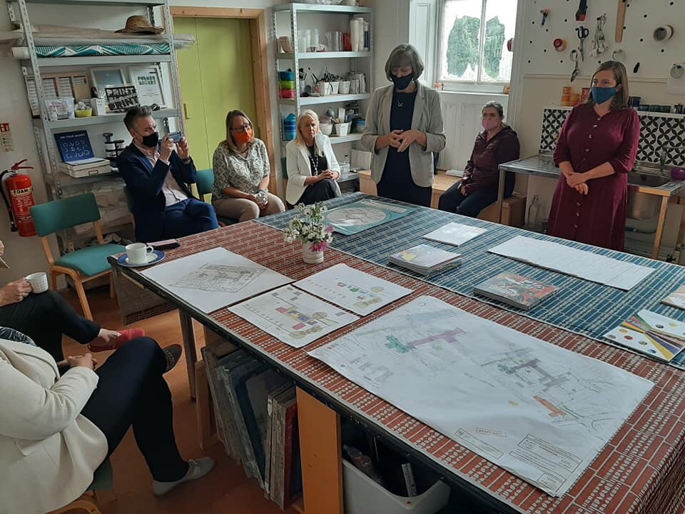 Rosie_Lynch's tweet photo. Setting out a vision for #CommunityLedHousing and #InclusiveNeighbourhoods in Callan and sharing so much already achieved. @KCATArtsCentre was a show stopper with Brianna, Erin and Fintin leading the tour with Minister for Disabilities @AnneRabbitte and Carlow/Kilkenny TDs. https://t.co/SANErViVhU