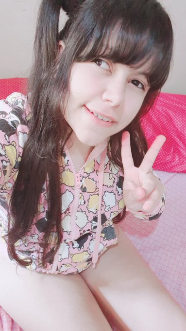 Hi, guys! How are you?! https://t.co/fbDSFKG4JU