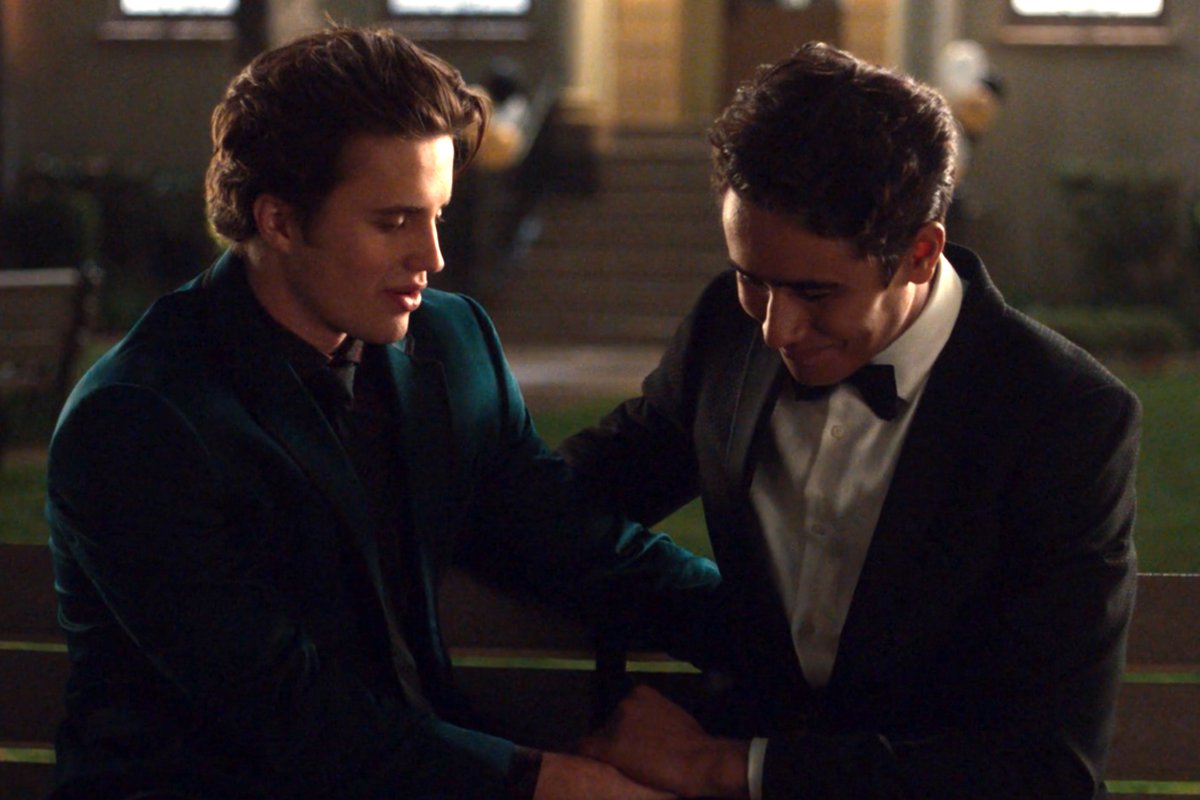 benjimybeloved's tweet photo. don't even think that i'll ever get over how they kissed and immediately said handholding rights when they weren't even boyfriends yet 😭 https://t.co/mw7yvfLA8k