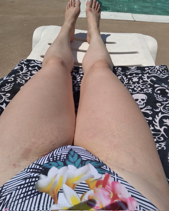 Enjoying this 🔥 today....#sarashangrila #sub #submissive #kink #brat #summer #fetish #bdsm https://t<a href="/tag/sarashangrila"class="tags">#sarashangrila</a><a href="/tag/sub"class="tags">#sub</a><a href="/tag/submissive"class="tags">#submissive</a><a href="/tag/bdsm"class="tags"><span>#bdsm</span></a><a href="/tag/summer"class="tags"><span>#summer</span></a><a href="/tag/fetish"class="tags"><span>#fetish</span></a><a href="/tag/brat"class="tags"><span>#brat</span></a><a href="/tag/kink"class="tags"><span>#kink</span></a>