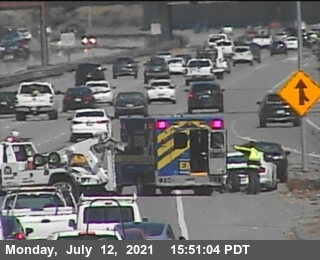 KCBSAMFMTraffic's tweet photo. #SanJose #Hwy85 southbound at #Hwy17, a crash is blocking the right lane.
#KCBSTraffic
photo credit: #CalTrans https://t.co/rFp69DXURT