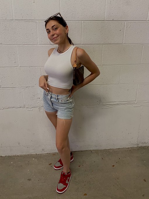 i be that pretty mf https://t.co/hF9VmPmLcE<a href="/tag/newprofilepic"class="tags"><span>#newprofilepic</span></a>