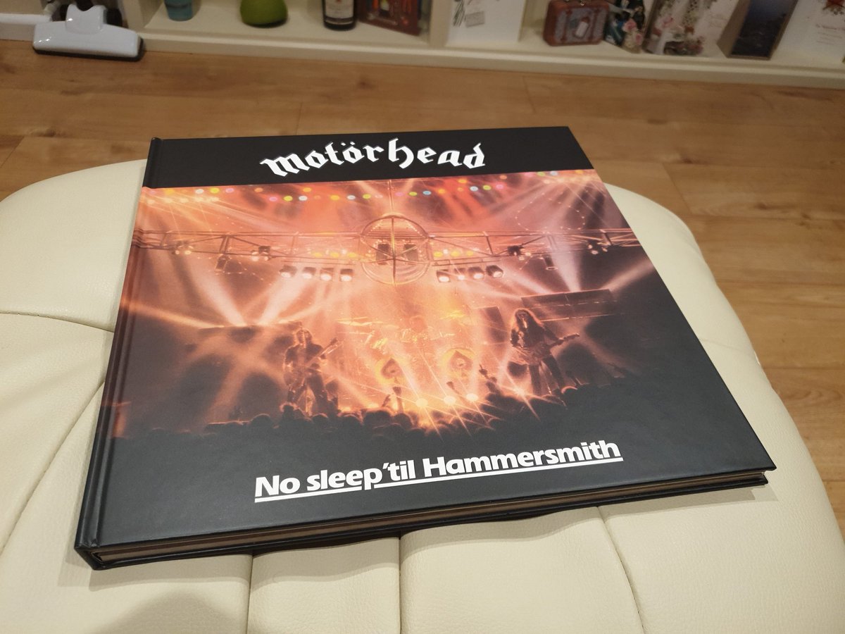 progintheuk's tweet image. Just arrived and now hitting the turntable.  40th anniversary re-issue.  Great presentation #motorhead #nosleeptilhammersmith