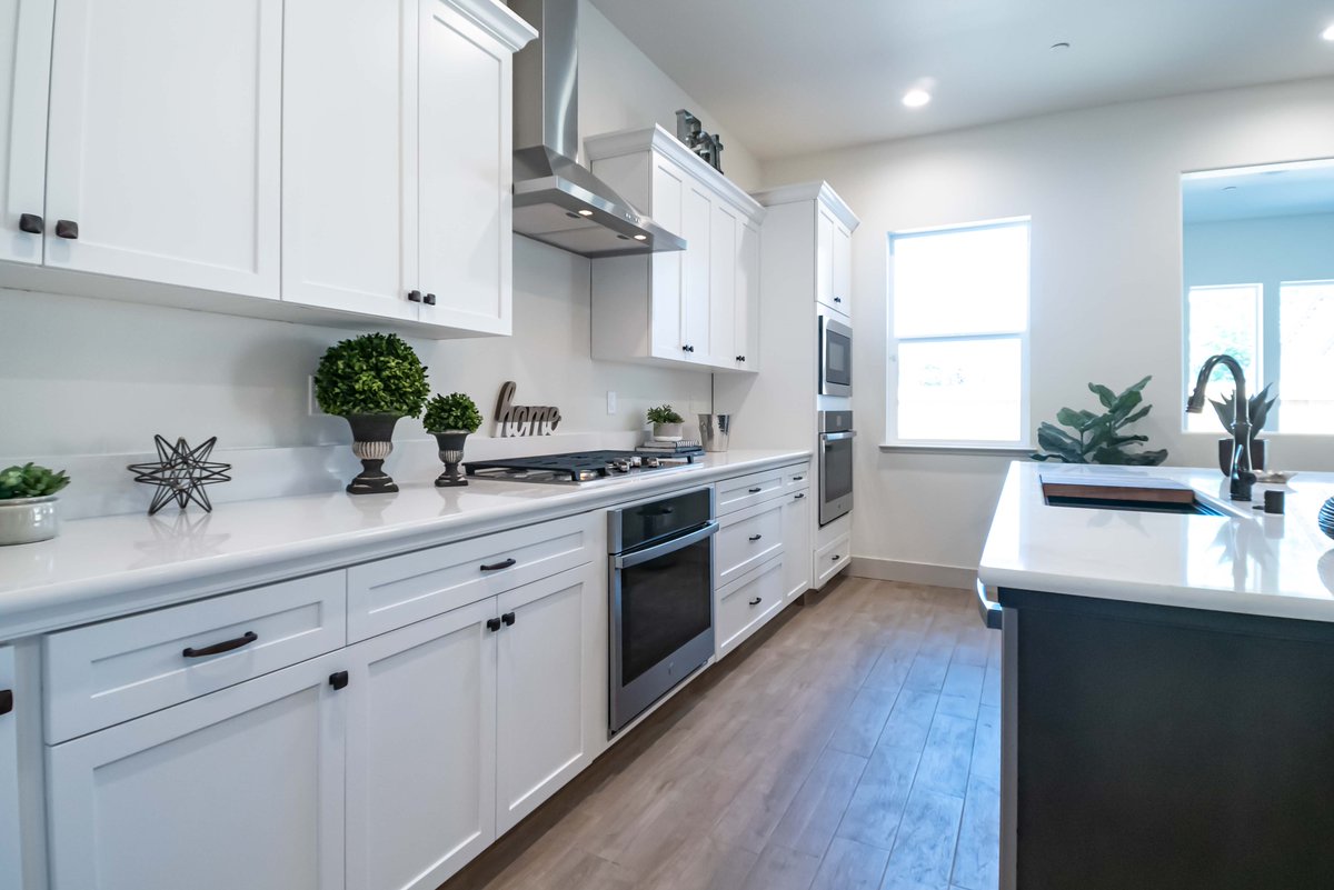 DYProperties's tweet photo. We're open & ready to help you find your dream home! π
Visit us at one of our De Young Welcome Centers or to view our homes now, schedule a virtual or video chat appointment here: https://t.co/UExwRQiO1y
#NewHomes #Fresno #Clovis #FresnoHomes #ClovisHomes #DeYoungHomes https://t.co/d3O0WApG66
