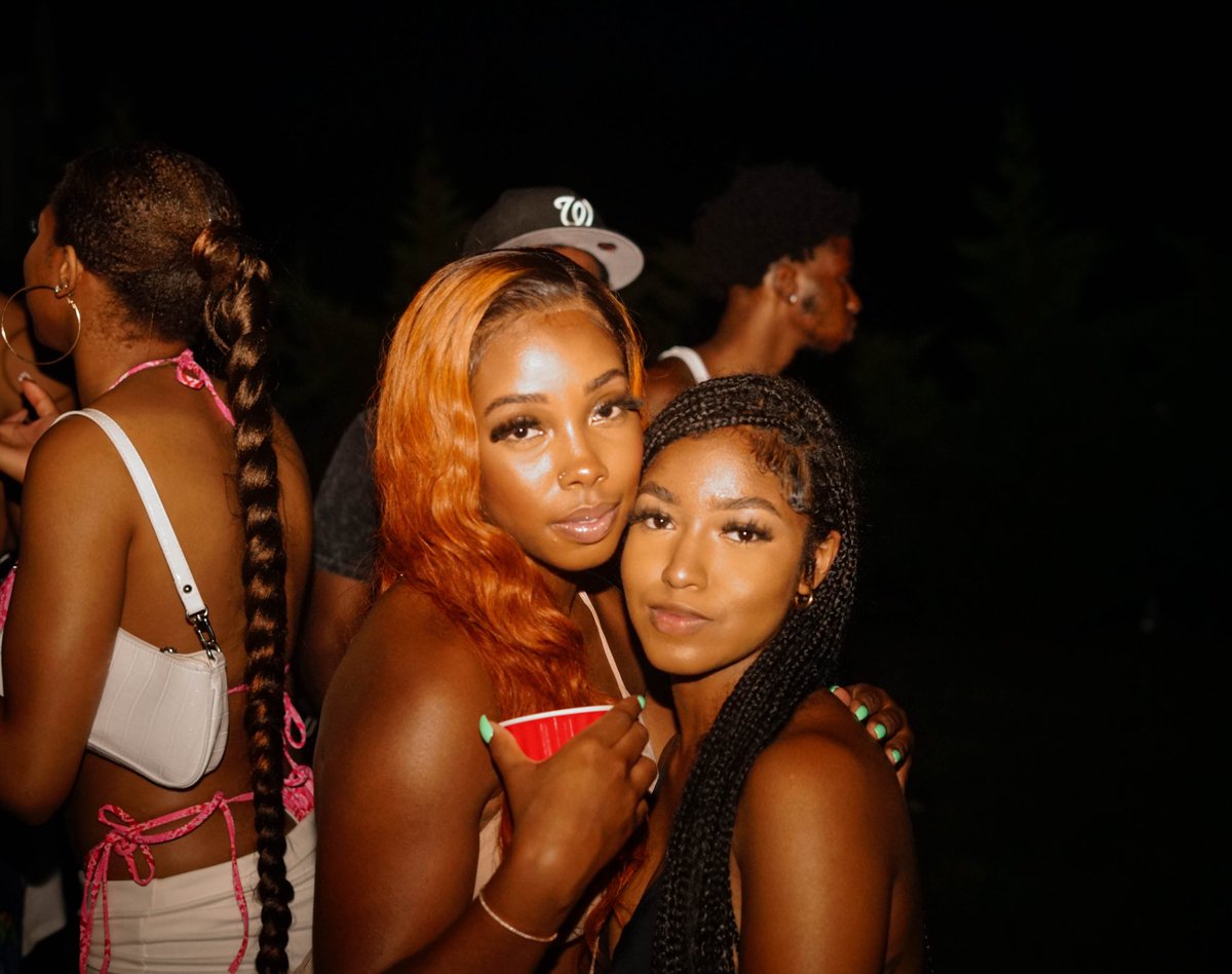 alexraphaell_'s tweet photo. LG Summerfest 4 ❤️🇧🇩 shot by @Bailxr https://t.co/Eq19kDLOFk