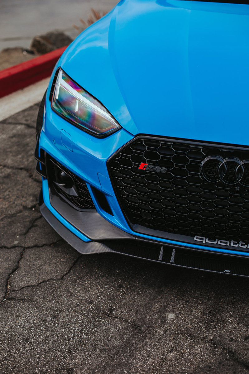 _dpod_'s tweet photo. @Audi exclusive #MexicoBlue #RS5 https://t.co/4GnE4Sv0F6