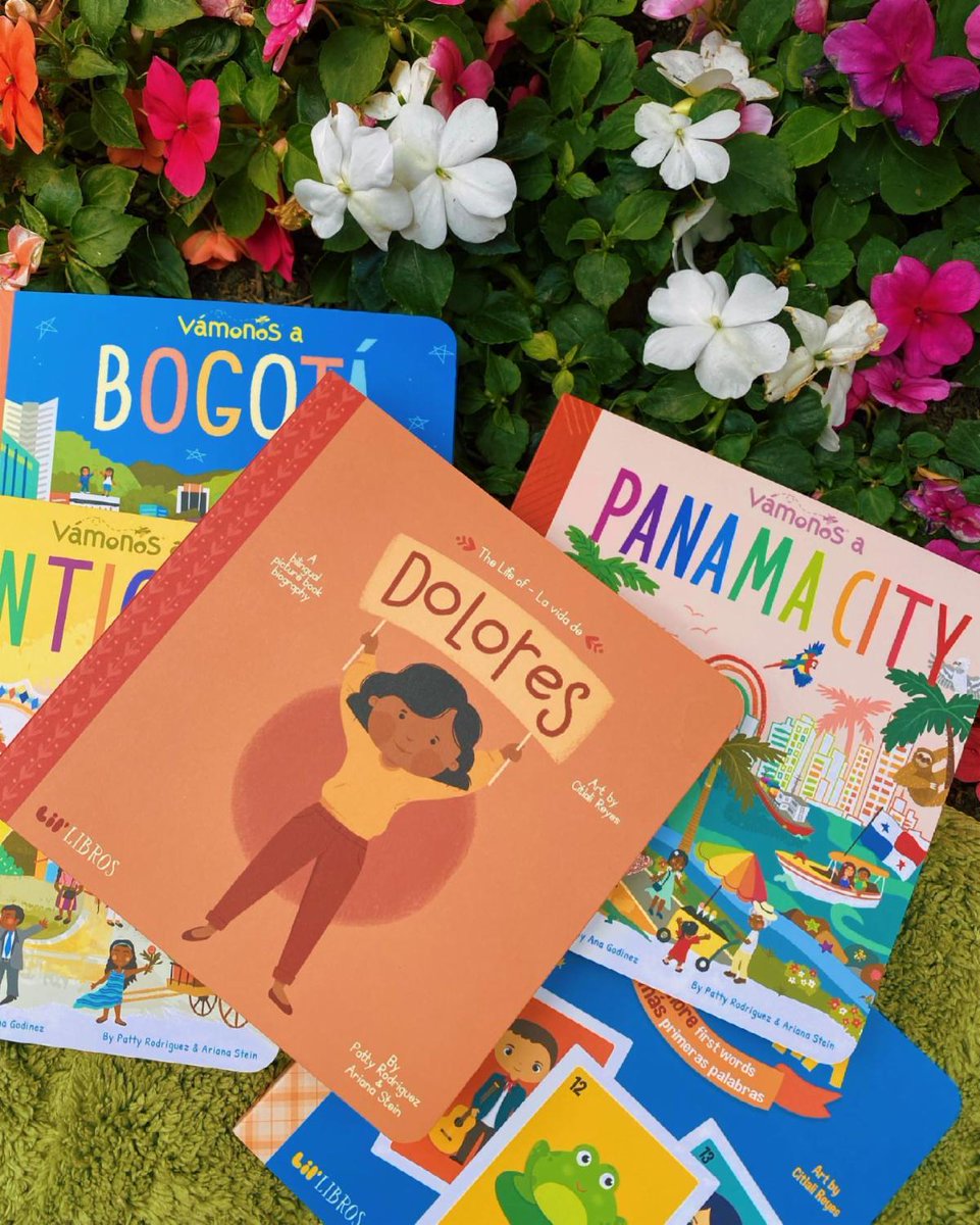 Check out Lil' Libros Bilingual Books and their Learning Portal for fun crafts! 
lillibrosportal.com/home
#WeReadTogether #ARKidsRead