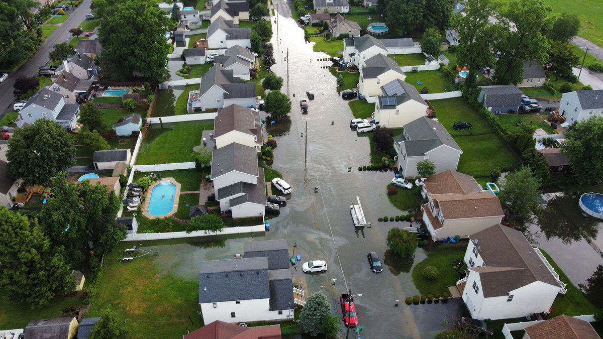 V_i_P_3's tweet photo. @FOX29philly Bristol, PA https://t.co/yeWT1B4C12