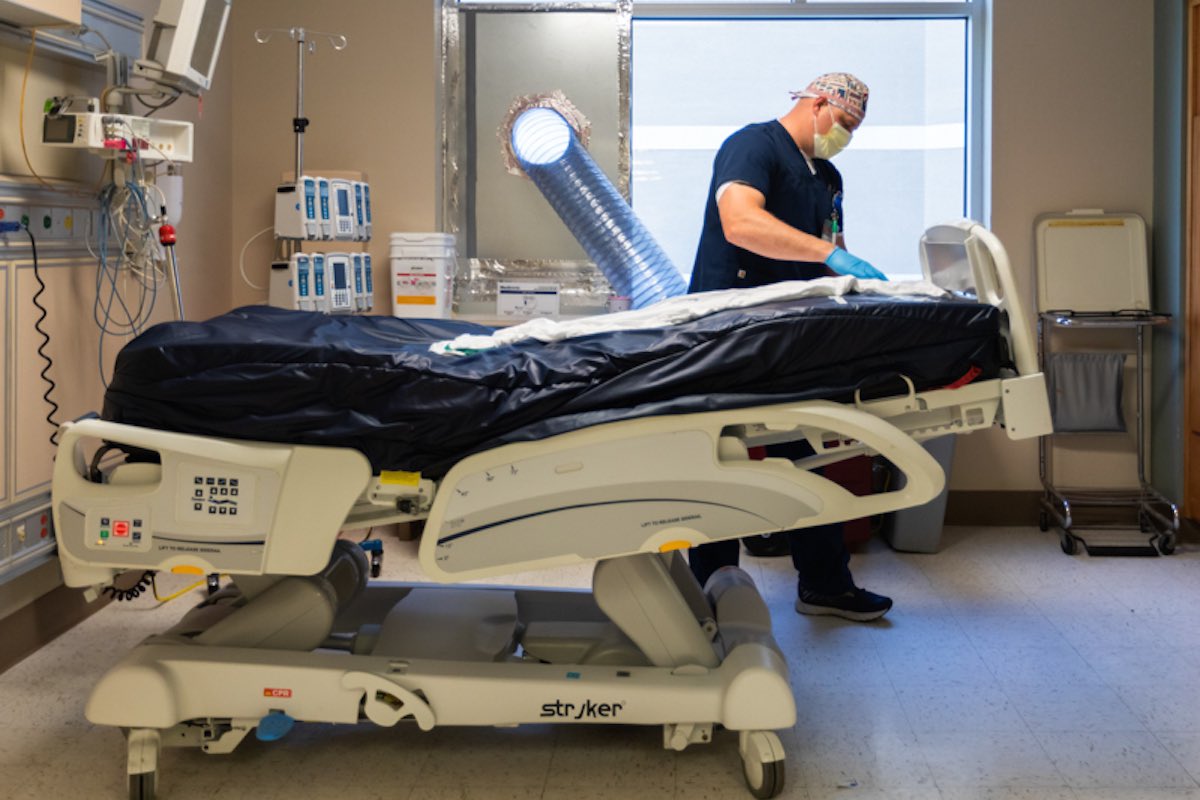 ilatif's tweet photo. #Perfect_Breeding_Ground_For_Delta
��We are way #undervaccinated as a state. We have a vast pool of unimmunized people who are a perfect breeding ground for #Delta_variant, and it’s gonna kill folks. And it’s already killing,"
#mississippi State Health Officer Dr Thomas Dobbs https://t.co/YLQQmA43Hl