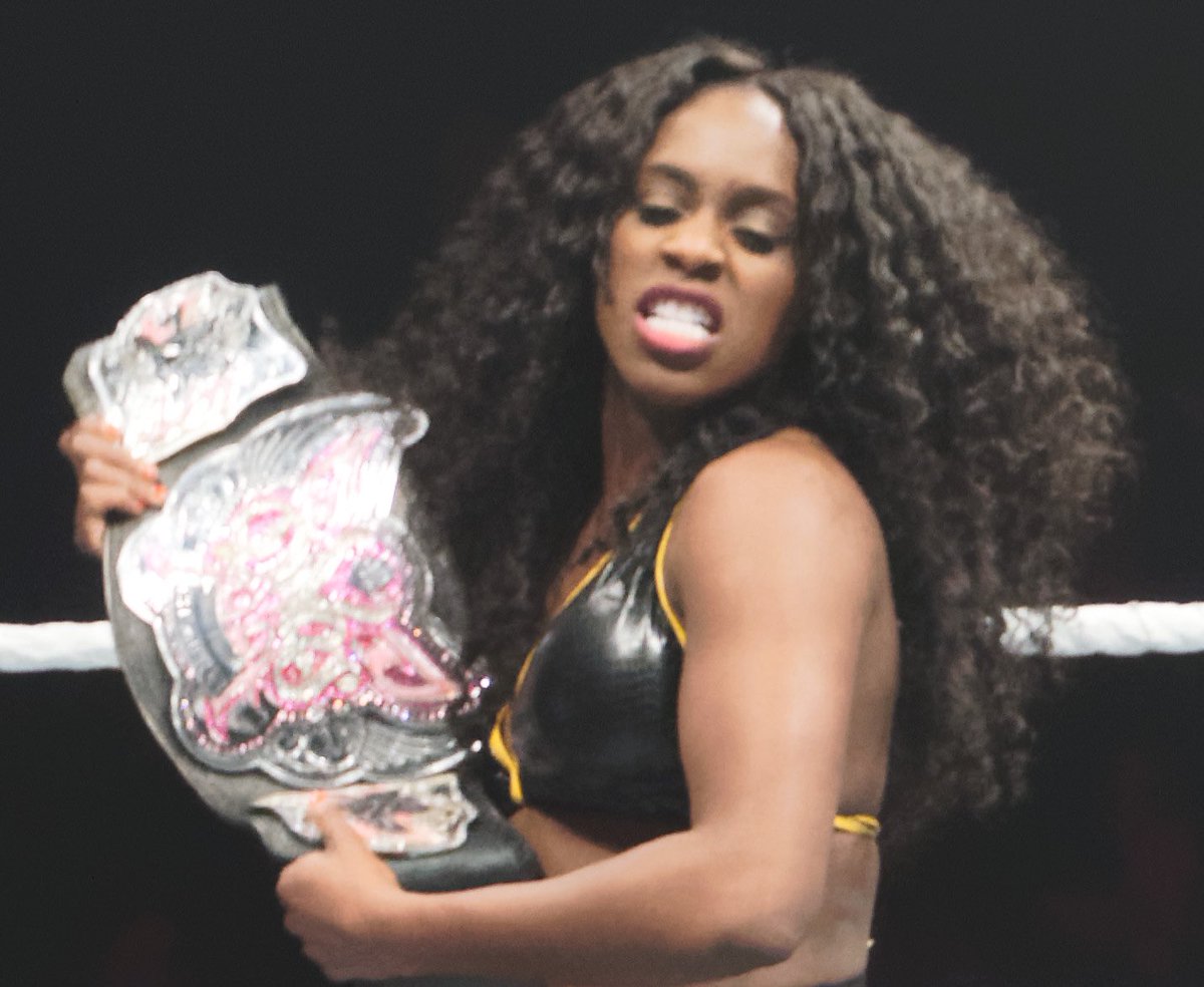 my fav moments from Naomi's Divas title reign #HereForNaomi
.
.
.
.
- When she beat Nikki Bella @ WM
- When She ended The Undertaker's streak that same night
- When her reign hit the 365 day mark
- Her match with Trish Stratus https://t.co/E1huyM471I