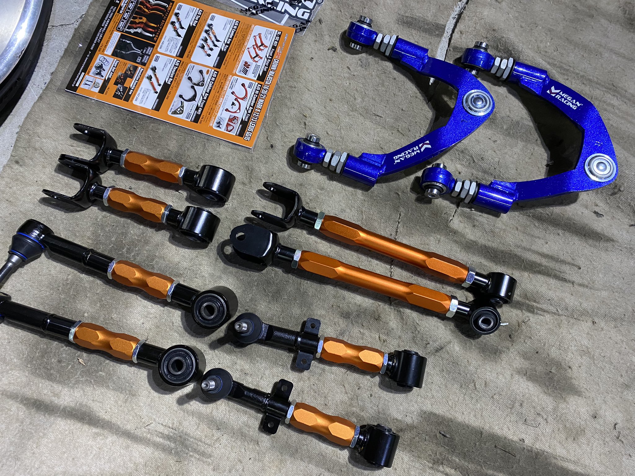 メーガンレーシング アーム クラウン マークX MEGAN RACING フロント アッパーアーム クラウン マークX - メルカリ
