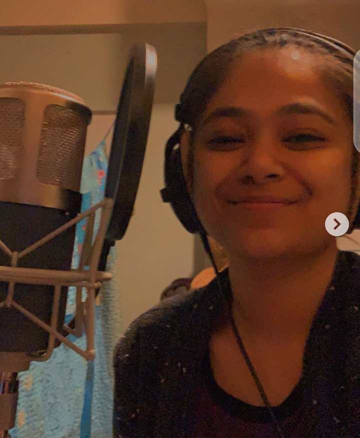 ApnaNewsAayega's tweet image. #Exclusive 
#RealVoice
#VoiceModulation

#ShreyaPhukan the real voice of the female versions of #RishtaTeraMera is a singer from Assam.

Shreya has given soul to RTM and we appreciate and thank her for giving her voice to the song❤️

#ApnaTimeAayega
#AurrishtAsAnidita
#RTM