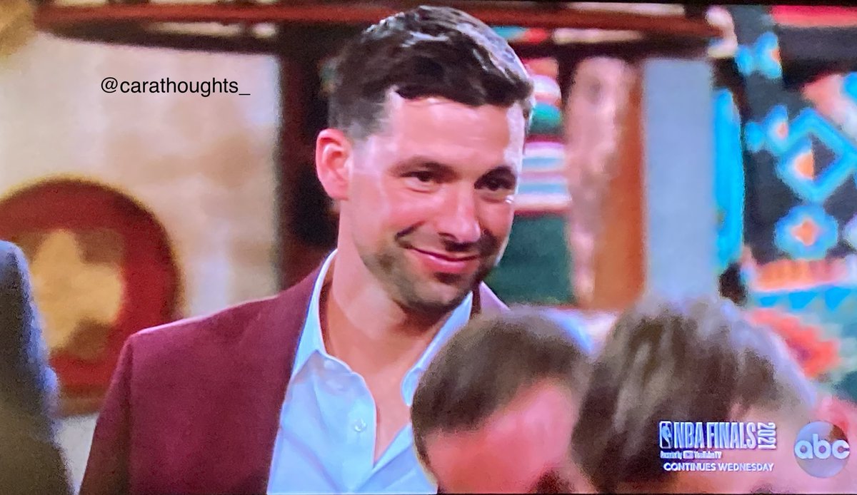 carathoughts_'s tweet photo. If your man doesn’t look at you like this he ain’t your man. #bachelorette #thebachelorette https://t.co/6xMoc45Fjz