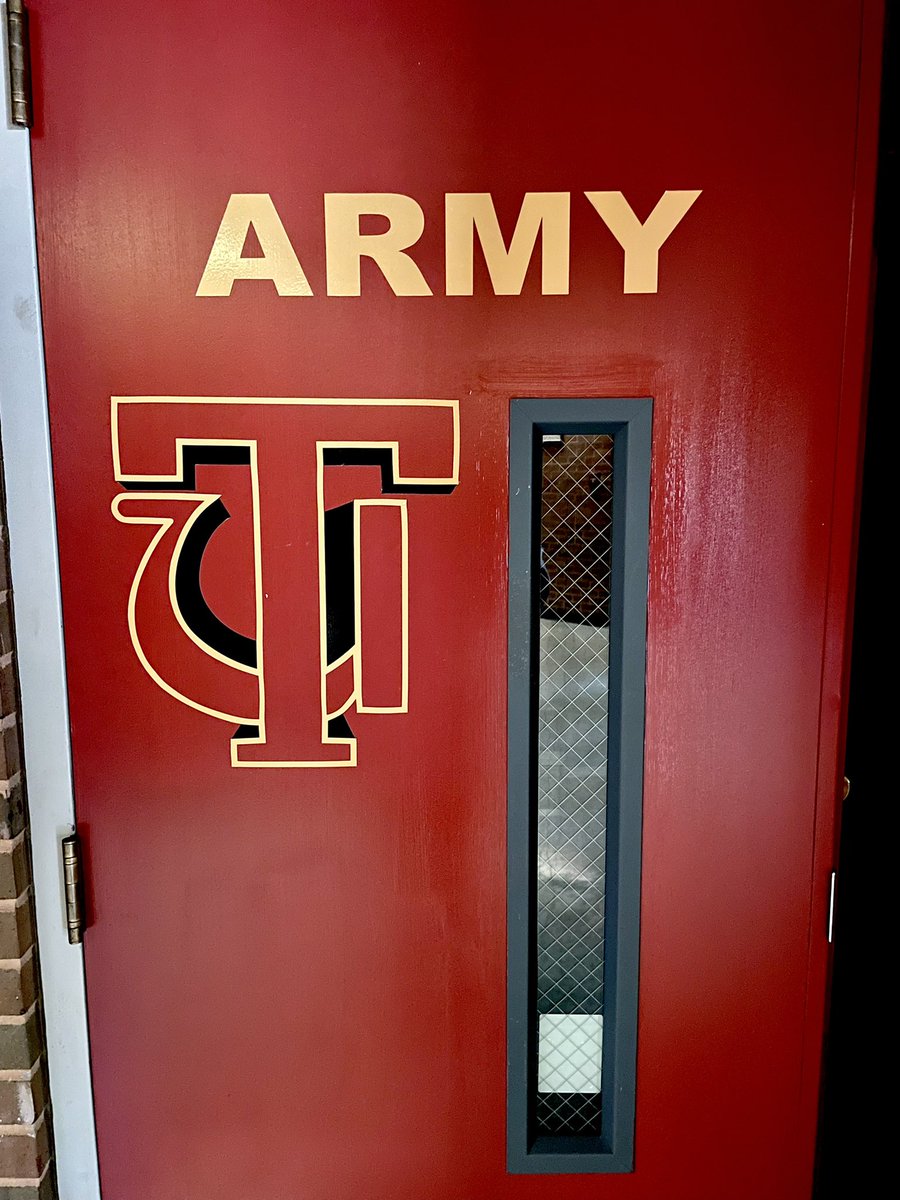 jakalaonu_'s tweet photo. Excited to be continuing my career teaching at Tuskegee University this Fall! It was time for a switch up 📖 https://t.co/IHiHpRBEQH