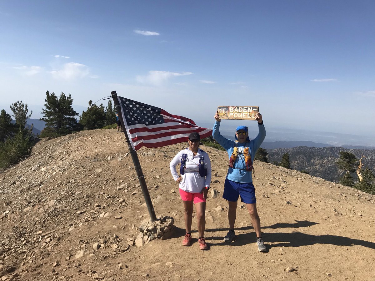 MANUEL02147655's tweet photo. We climbed BADEN POWELL MOUNTAIN. 9,326ft. #RUNNING2GETHER https://t.co/oy8Z1vYI4W