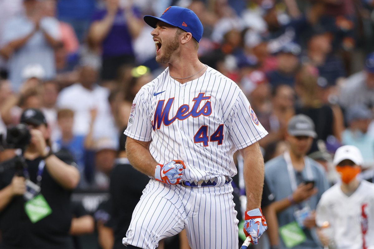 BleacherReport's tweet photo. BACK IN THE FINALS!

Pete Alonso cruises to the #HRDerby finals and will defend his title 👑 @BRWalkoff https://t.co/ImLeBTp0HJ