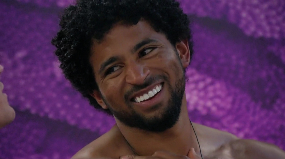 89razorskate20's tweet photo. 🏖️Week 1, RT &amp; LIKE If You're Team KYLAND! #BB23 https://t.co/9bXk3tph2a