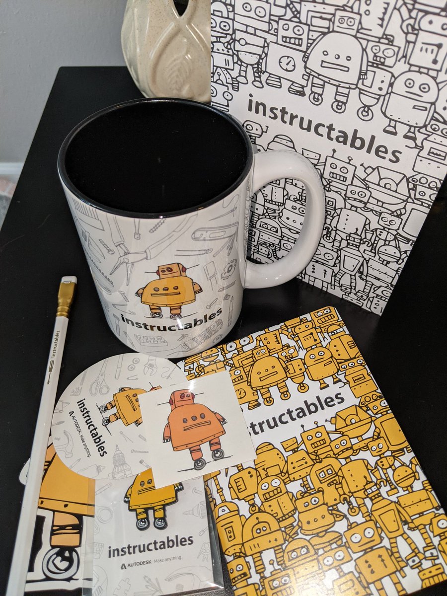 Thanks for the swag <a href="/instructables/">instructables</a>! You rock. Pleasant, unexpected package in the mail made my day.