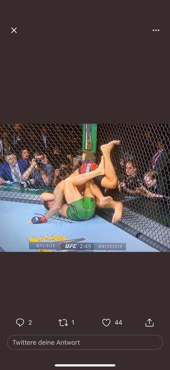 GiftedforGames's tweet photo. @DustinPoirier Nice… grabbing the fence to avoid getting choked out… https://t.co/AO1n5wdfHK
