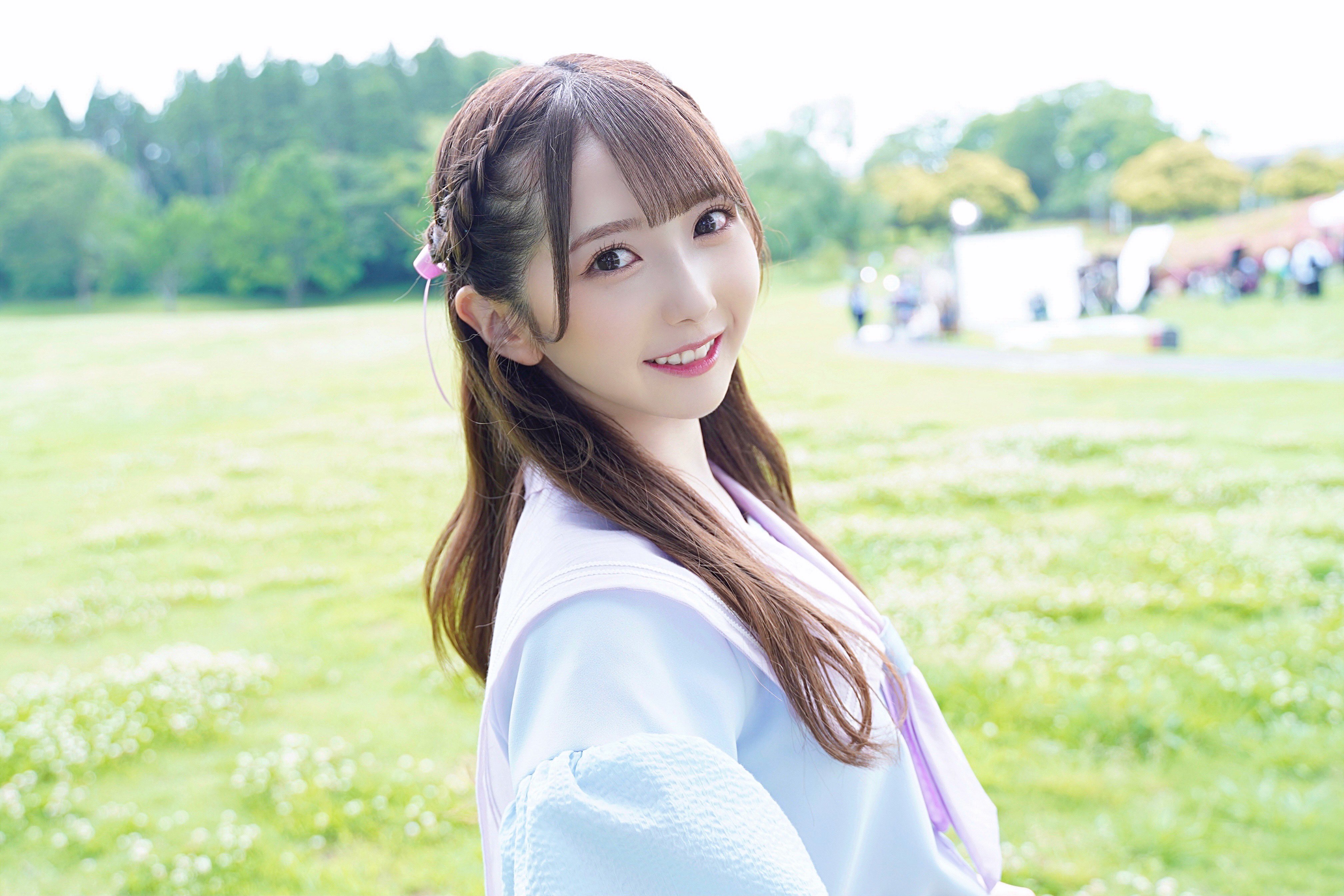 ≠ME ノイミー 谷崎早耶 生写真 直筆 コメ有り 君はスパークル 谷崎早耶 君はスパークル 直筆生写真 コメあり ≠ME ノイミー 谷崎早