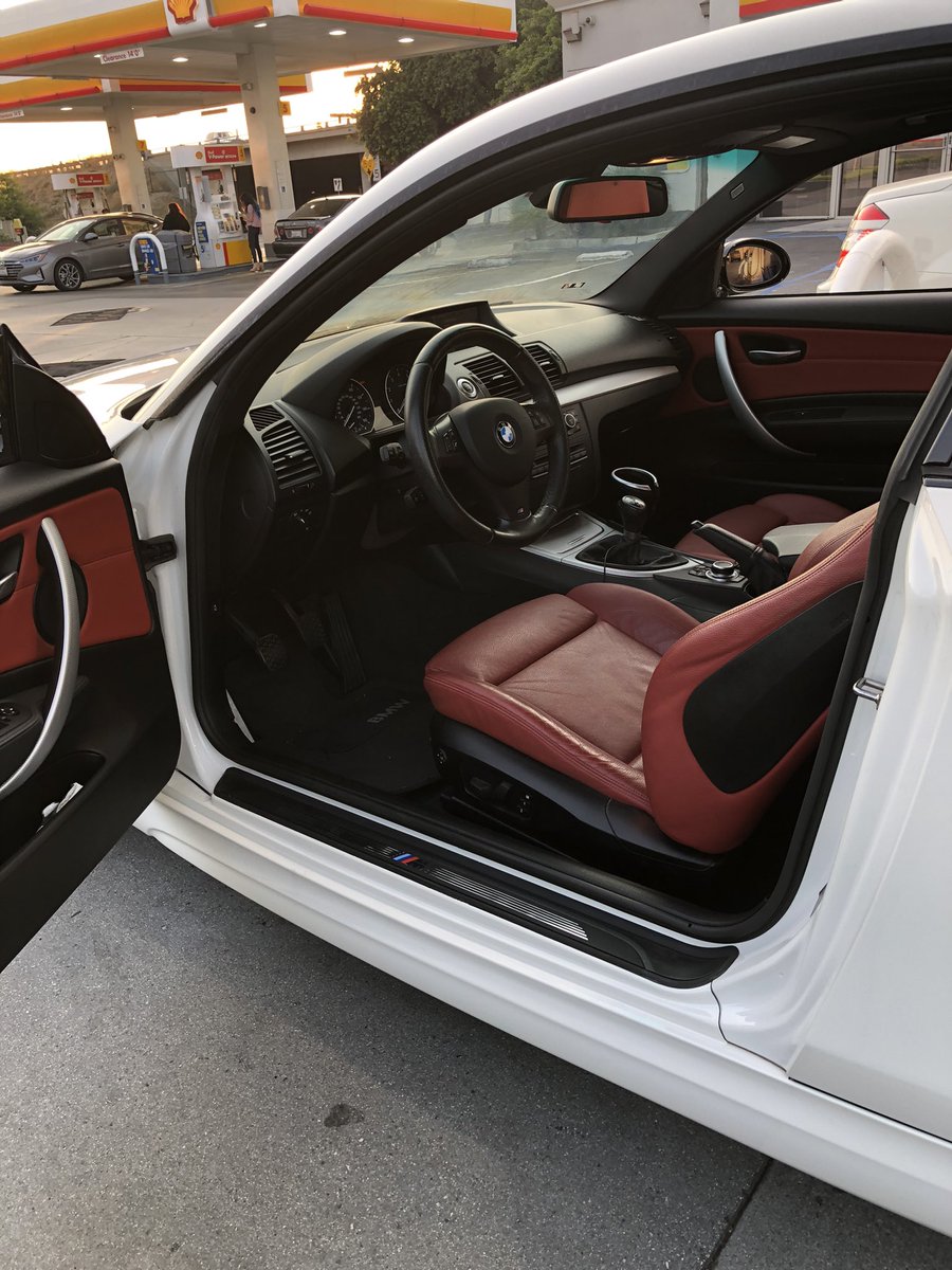 zaryabb_'s tweet photo. Made it happen. 135i, bone stock, 6 speed manual, white on red interior 🥰🥰 https://t.co/s6gP97Di9P