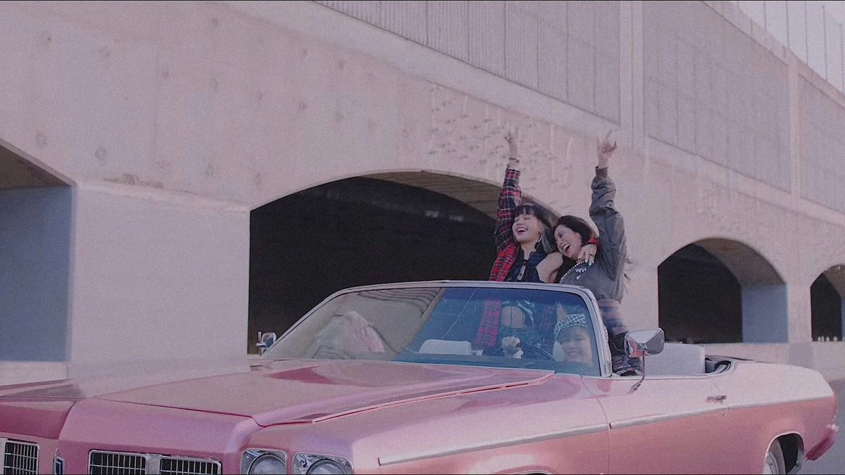 illlegirl_'s tweet photo. Lovesick girls japan version hit so different 😭💔
LOVESICK GIRLS JP VER
#StreamLSG_JP @BLACKPINK https://t.co/hdfYGwUr3w