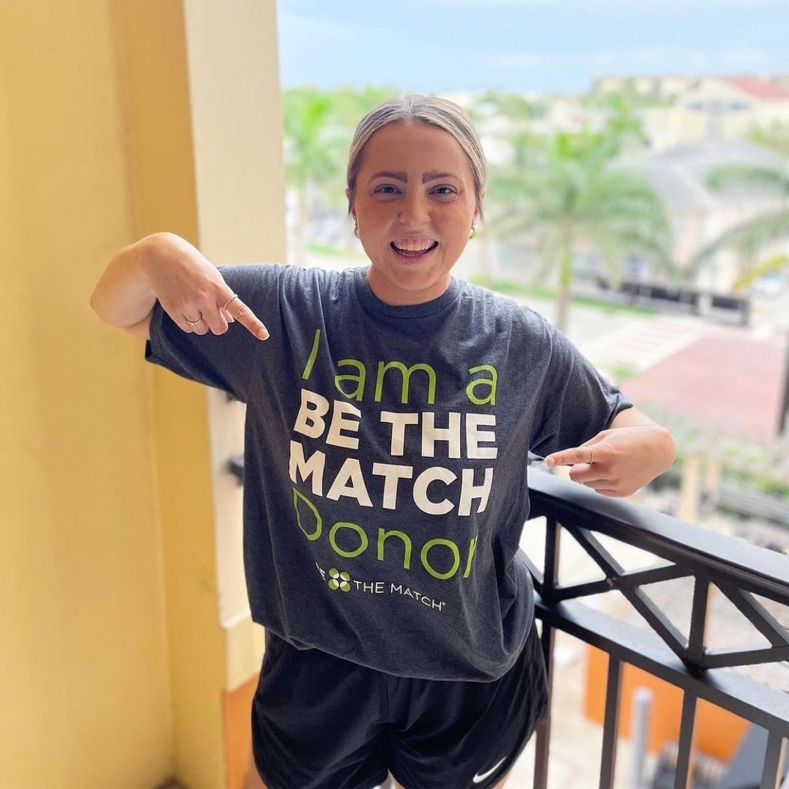 This is what a #lifesaver looks like!
.
Repost from @bethematch
•
💚Hero of the Week!💙
•
"I recently had the chance to give back the gift someone gave my family eight years ago—the gift of a blood stem cell transplant. 🤍”