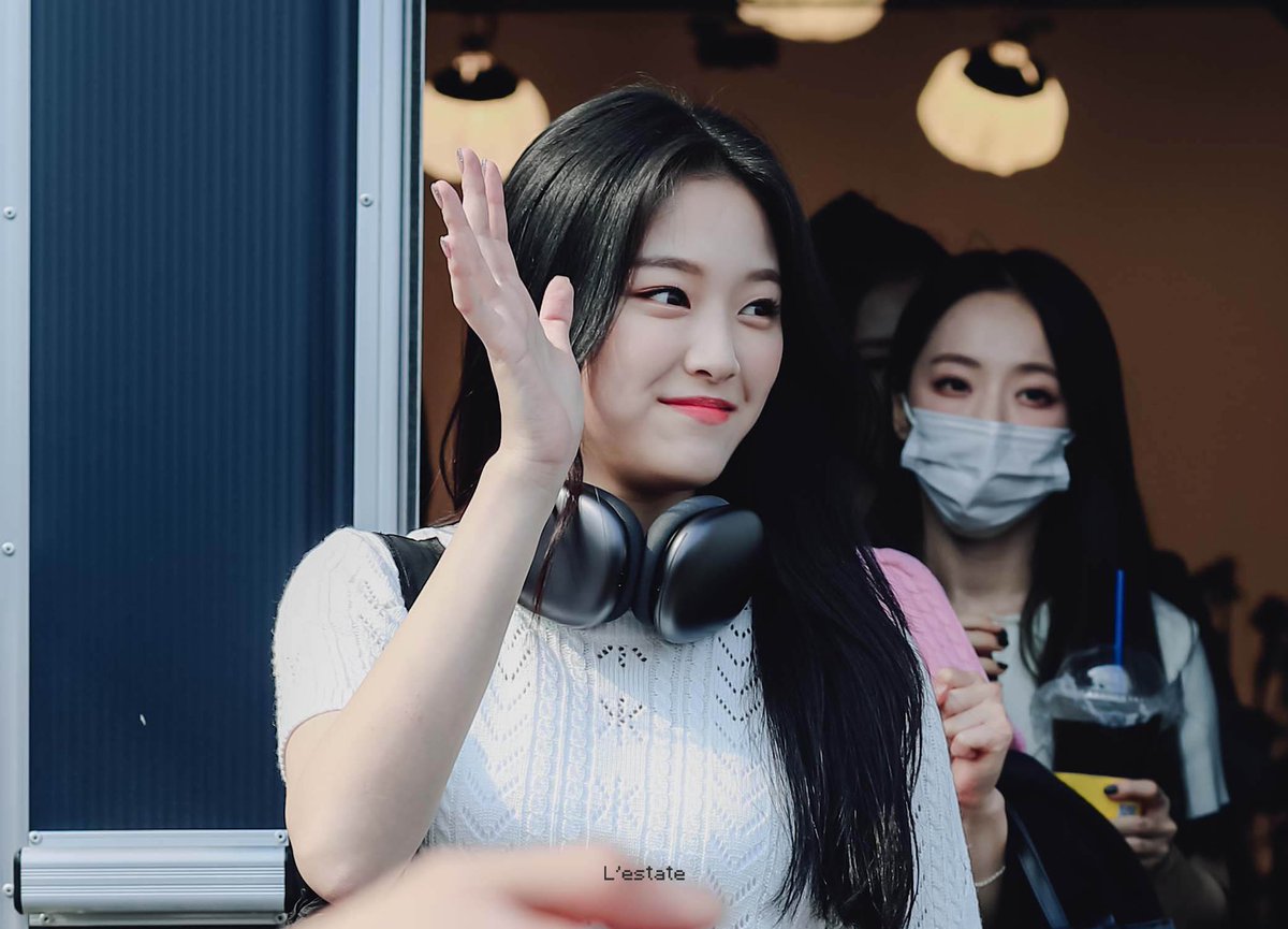 hyunjinlog's tweet photo. 210622 — © lestatess  
#현진 ˗ˏˋ♡ˎˊ˗ #이달의소녀 https://t.co/ngvKw7RJHM