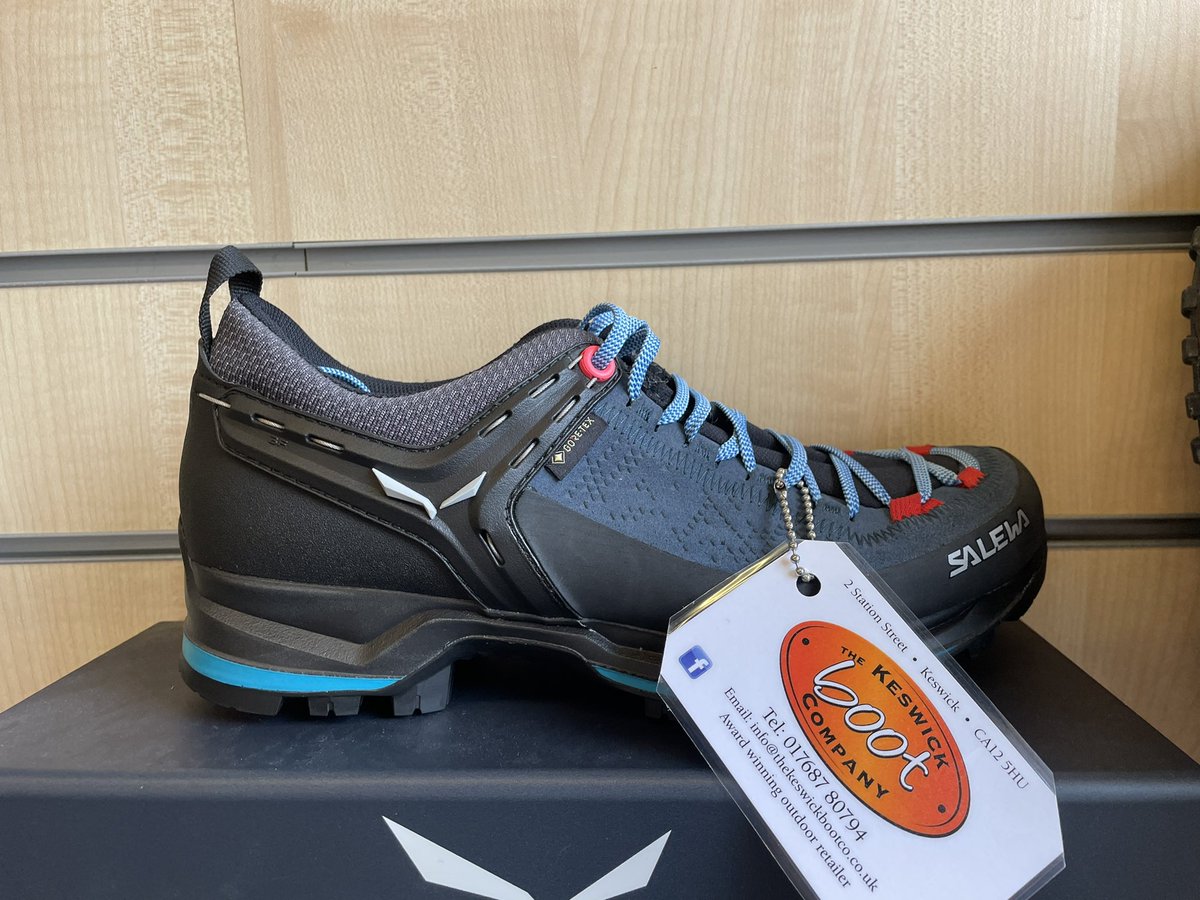 keswickbootco's tweet photo. Good Morning Mad world
#Salewa #funkyshoes #tuesdaymotivations https://t.co/fXx5wXN0WQ