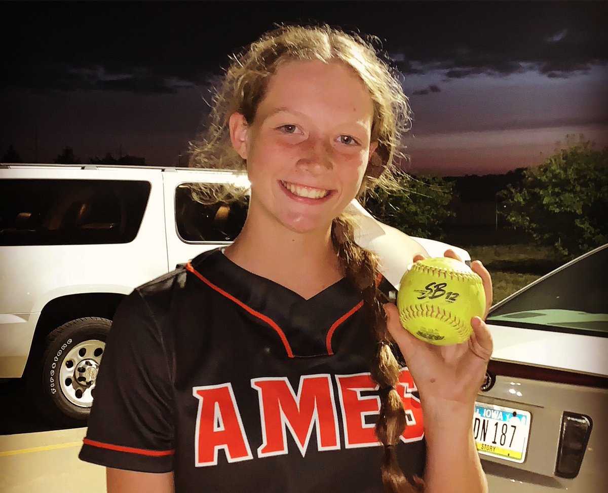 Congratulations to <a href="/oliviasmalley12/">Olivia Smalley</a>, who crushed a #dinger in the regional semifinal game at SE Polk. 💪🌪🥎